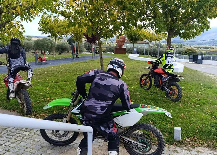 シャレー Orion Telhado Fundão